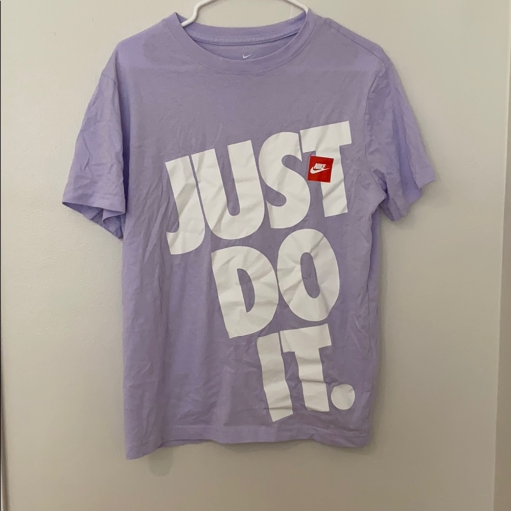 Nike top